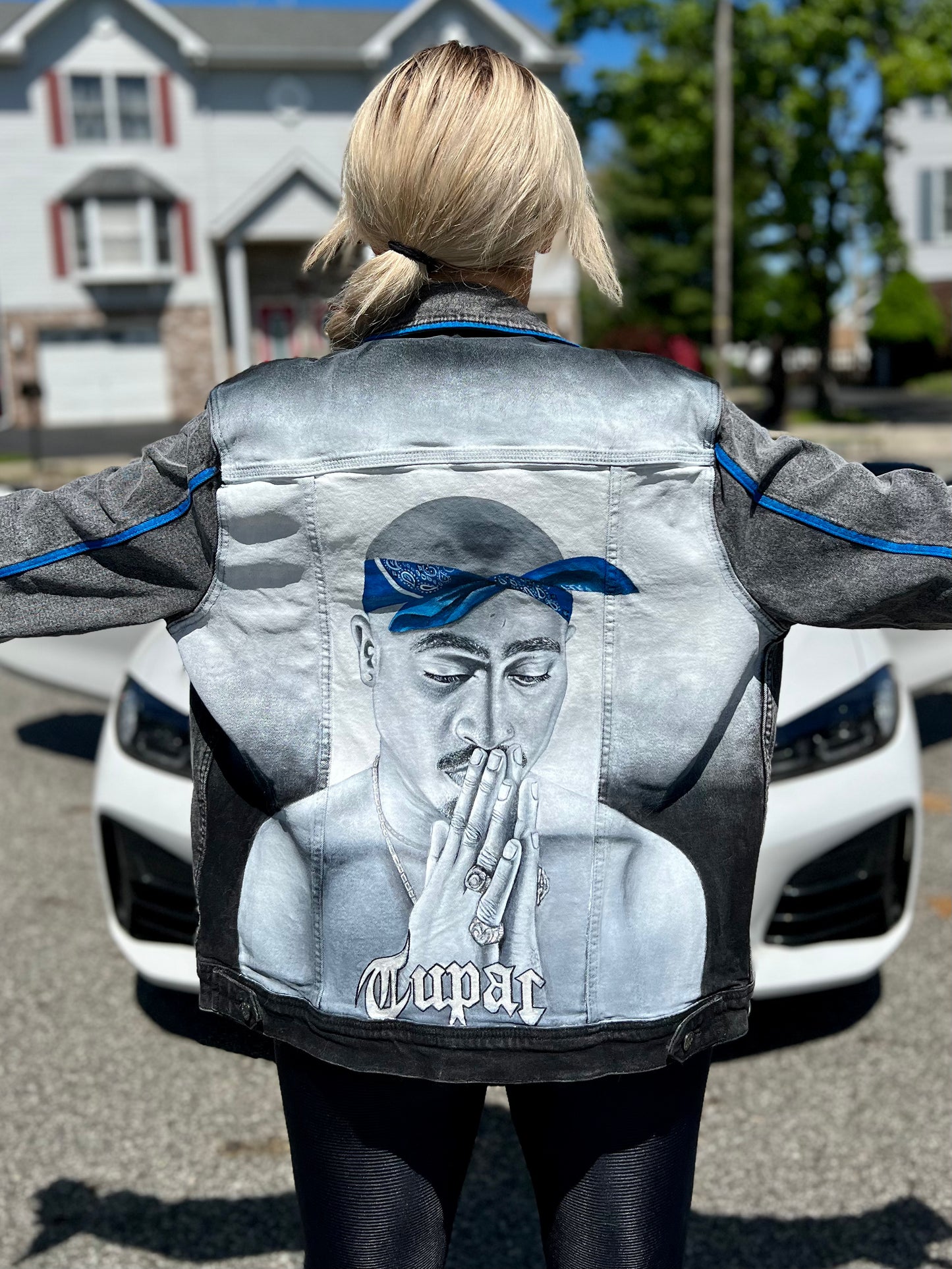 TUPAC All Eyes On Me